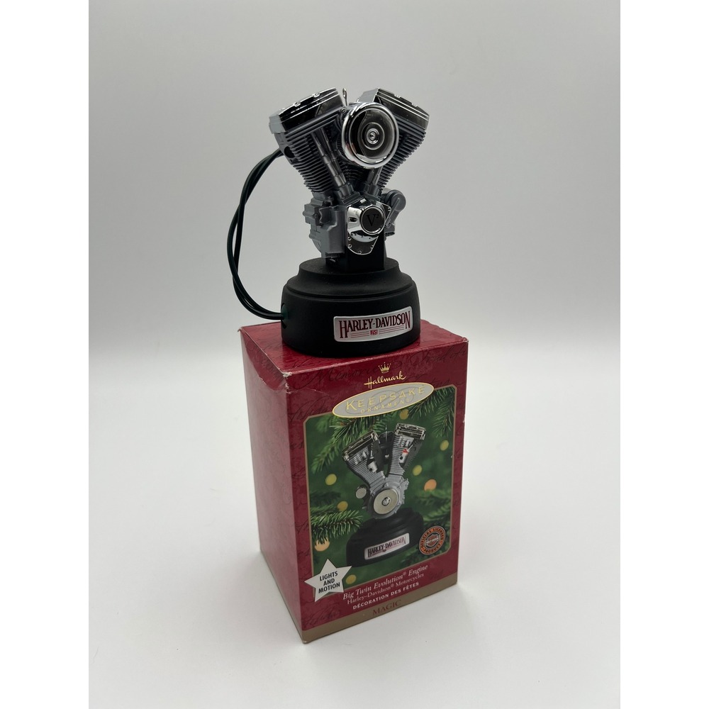 Hallmark Keepsake Harley-Davidson Big Twin Evolution Engine Ornament 2000 Light